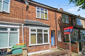 25, Pulleyns Avenue, East Ham, London E6 3NA