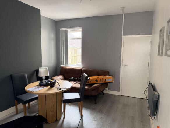 haunch3984875920260721-interior-5-PVxcSI0LM69gu...