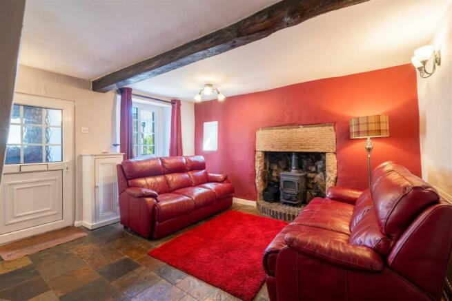 Living Room-2.jpg