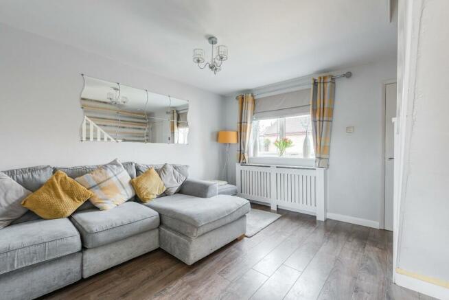 1BerryHolmeCourt(Interior)(12of32).jpg