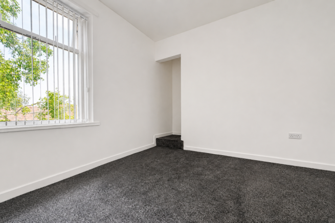3 bed Terraced for sale Image 11