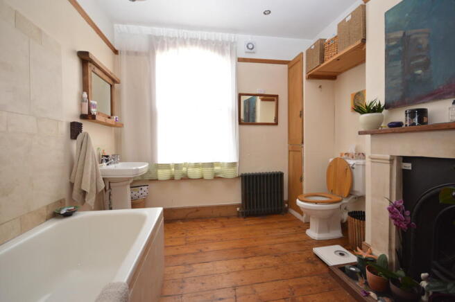 Photo 10