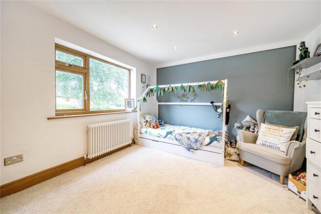 4 bed Detached for sale Image 7