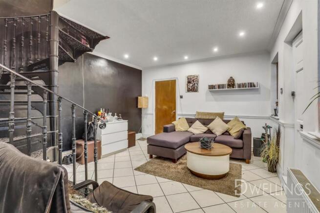 LABURNUM COURT