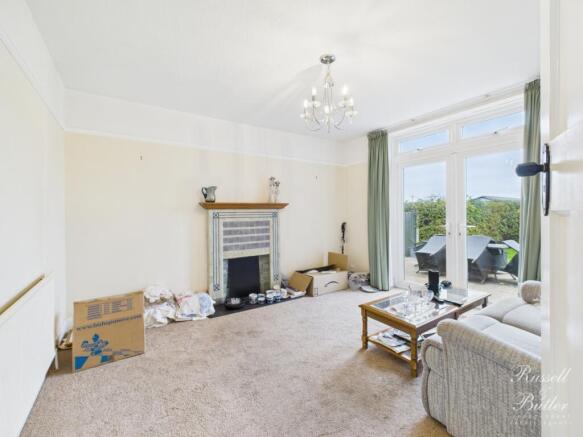 CAM02127G0-PR0354-STILL007