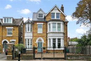 2, Mortlake Road, Richmond TW9 3JA