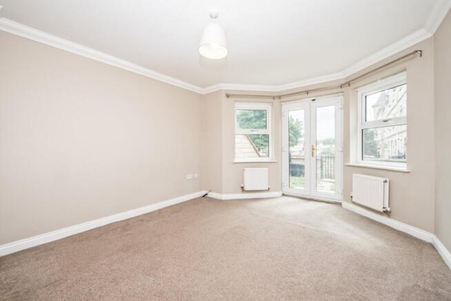 4 bed Terraced for sale Image 11
