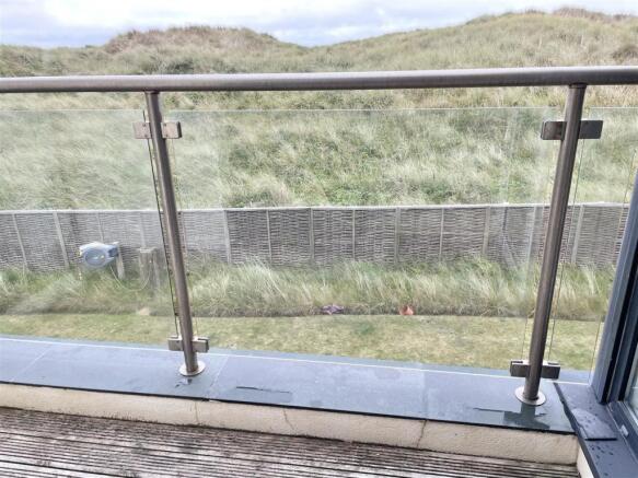 SUN BALCONY