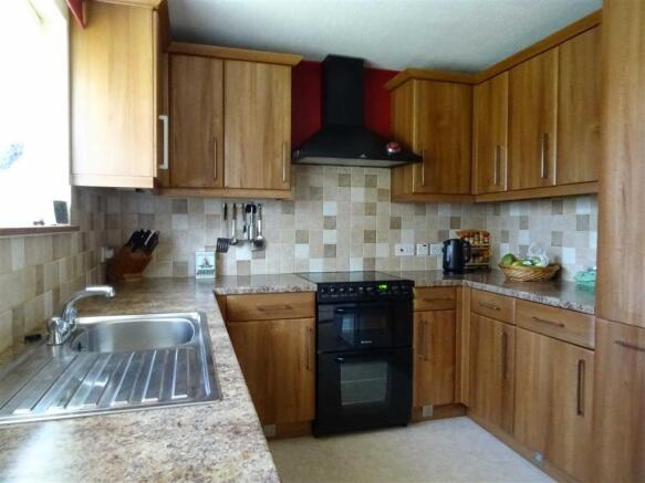 KITCHEN: