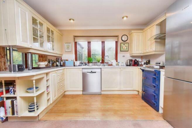 Kitchen pic 1