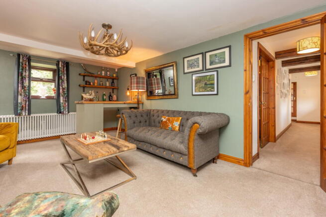 5 bed Barn Conversion for sale Image 8