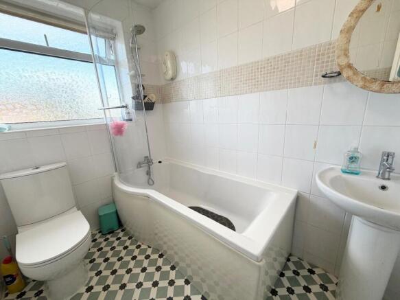 3 bed Semi-Detached for sale Image 8