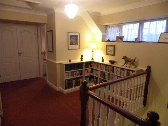 Photo 9