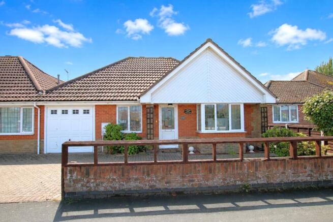 Frinton Road, Holland on Sea.