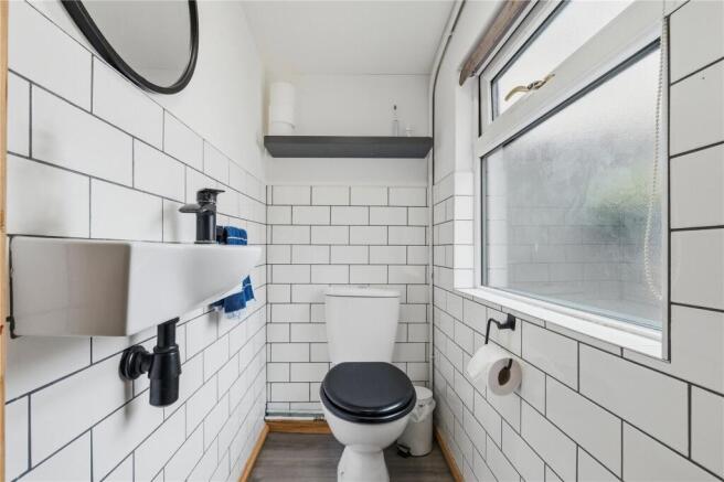 4 bed Terraced for sale Image 10