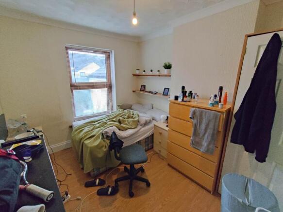 First floor middle b