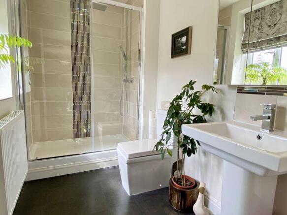 Master En-suite