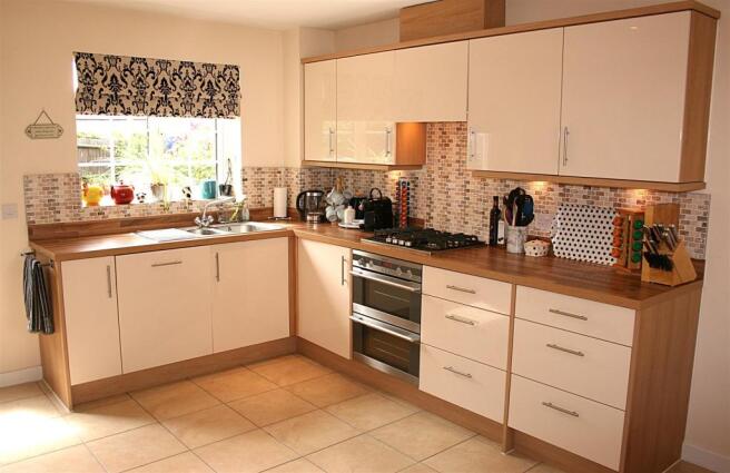 kitchenb.JPG