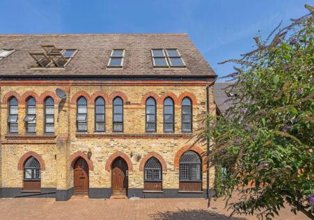 Rush Common Mews, SW2