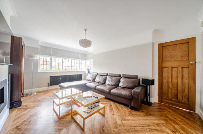 1446116-19-69e125...