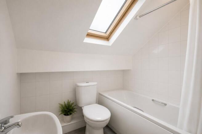 4 bed Terraced to rent Image 10