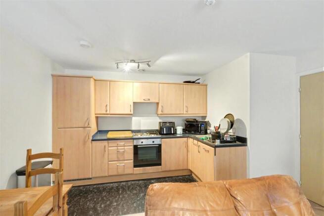 Kitchen_2.jpeg