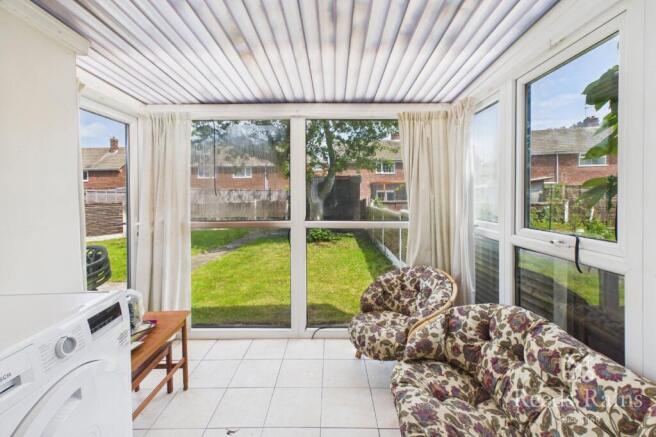 2 bed Semi-Detached for sale Image 5