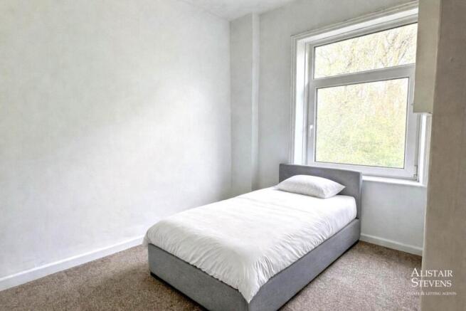 2 bed Terraced for sale Image 9