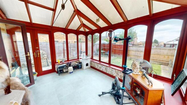 2 bed Semi-Detached Bungalow for sale Image 6