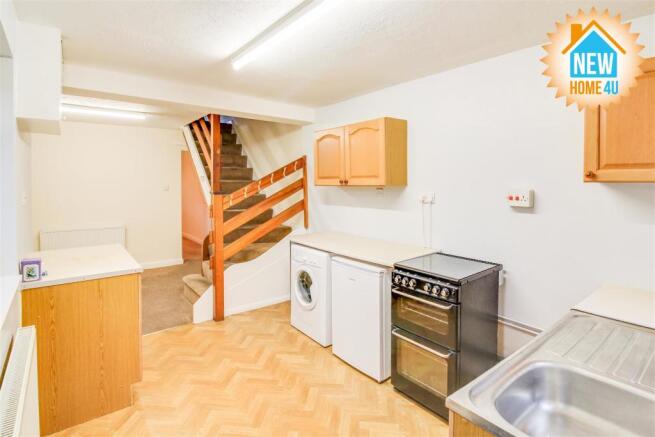 KITCHEN: