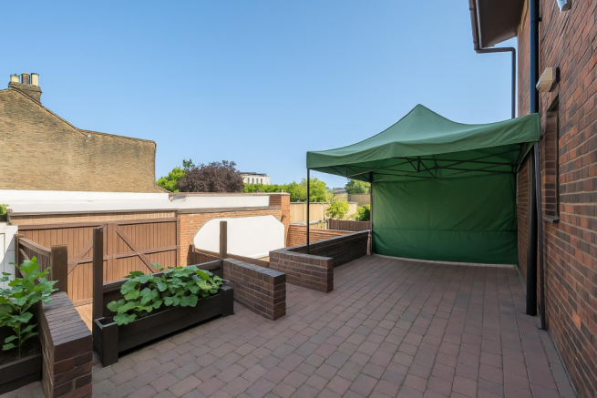79f21067-6946-466a-acdd-e57159a28511 garden.png