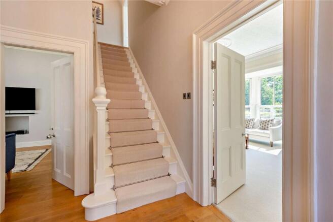 5 bed Semi-Detached for sale Image 12