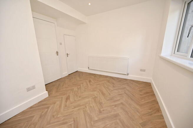 3 bed Semi-Detached for sale Image 4