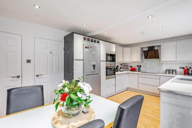17 Saxon Wood Road-6_lo.jpg