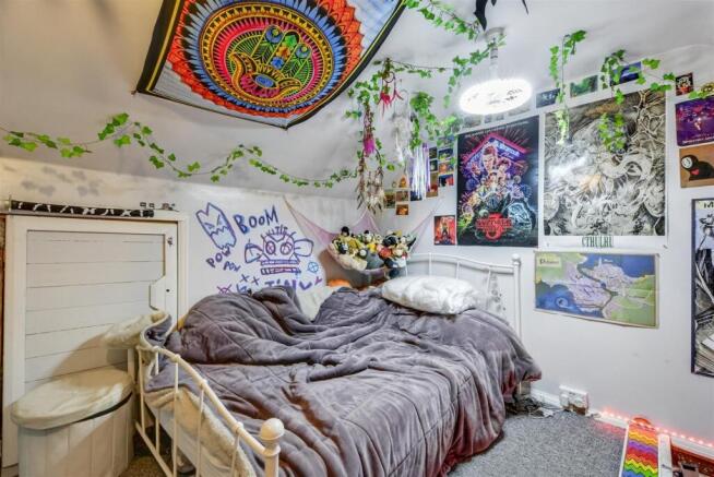 Loft Room_1.jpeg