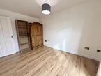 2 bed Apartment to rent Image 2