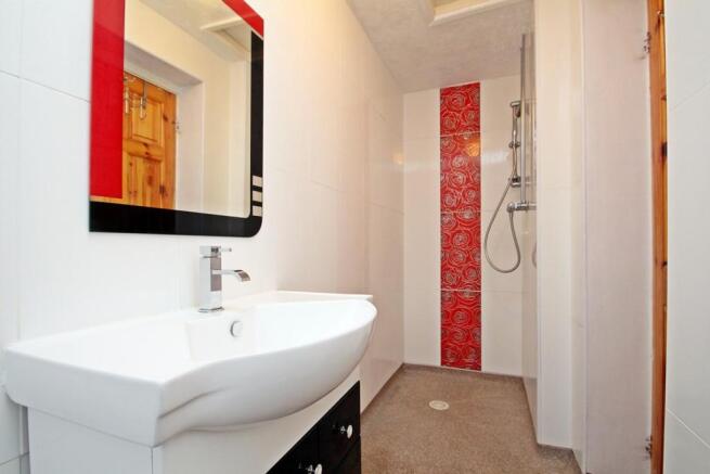 Downstairs shower ro