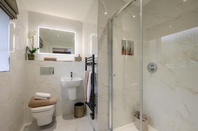 5 bed Detached for sale Image 4