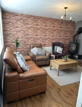 7 bed Detached for sale Image 8