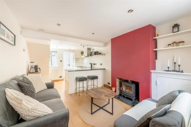 7 Frederick Gardens-5.jpg