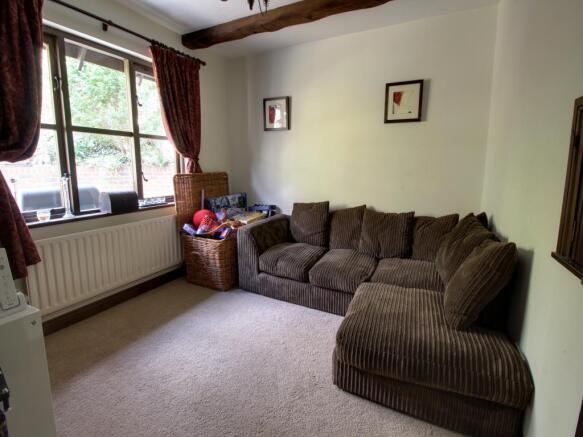 DINING/ FAMILY ROOM