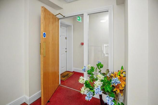2 bed Apartment for sale Image 5