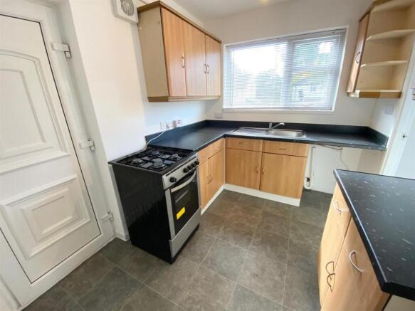 Bramleys Lettings - Huntingdon Avenue (6).jpg