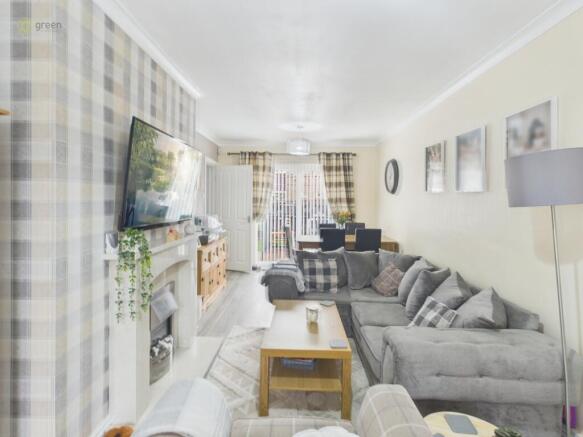 cam01332g0pr0622still006