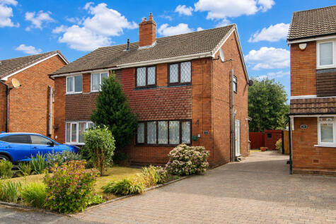 Woodford Crescent, Burntwood