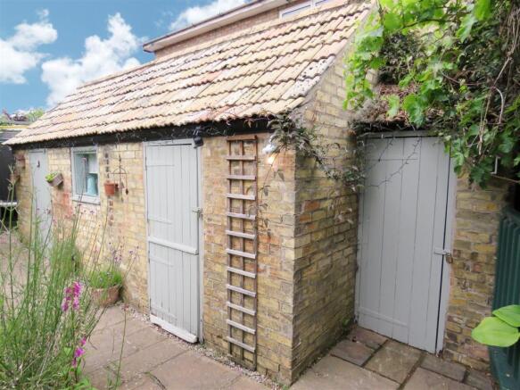 Outhouses A.JPG