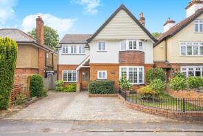 Gable Cottage, Vicarage Lane, Staines-upon-thames TW18 1UE
