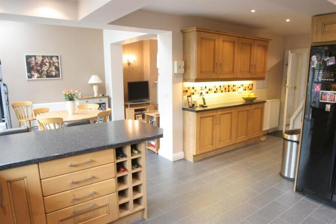 Kitchen 4
