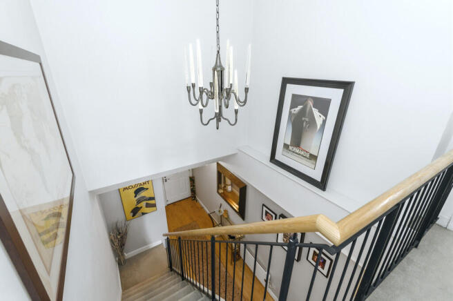3 bed Apartment for sale Image 9