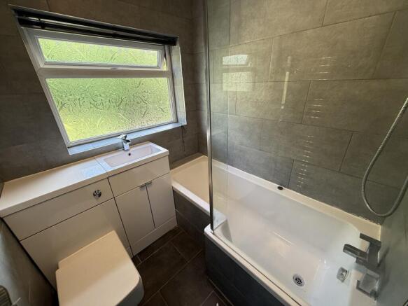 3 bed Town House for sale Image 10